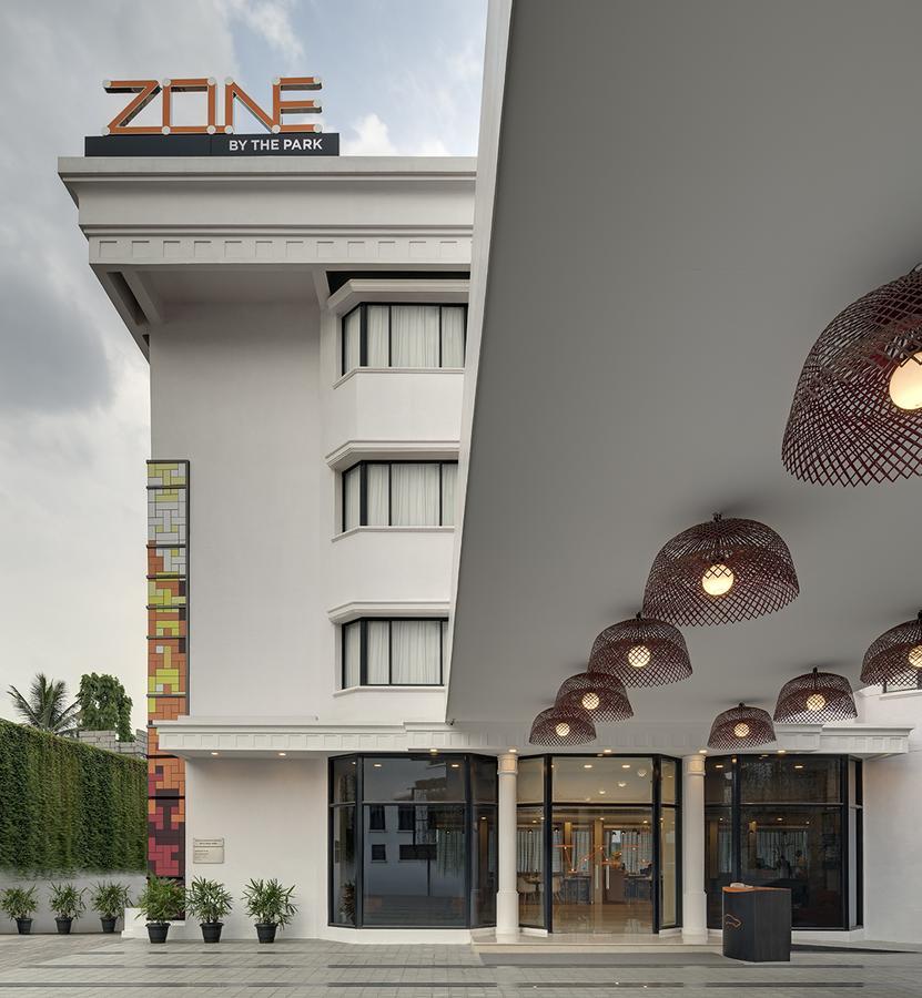 Hotel Zone By The Park Infantry Bengaluru Esterno foto